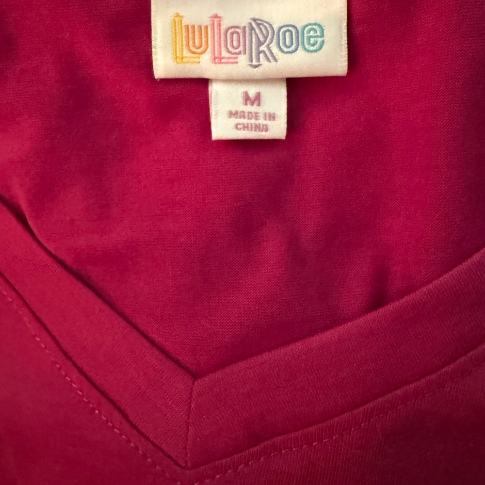 Lularoe tee - Picture 2 of 2